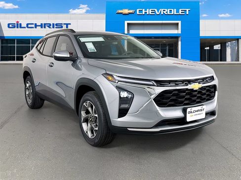 New 2026 Chevrolet Trax LT FWD image 1