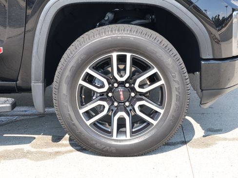 Used 2019 GMC Sierra 1500 AT4 w/ AT4 Premium Package AWD/4WD image 11