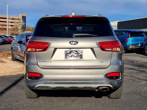 Used 2019 Kia Sorento EX image 14