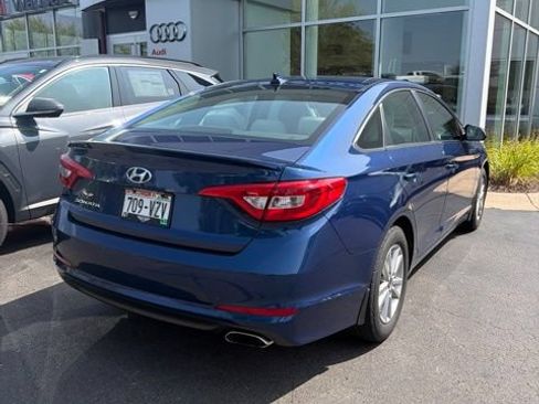 Used 2015 Hyundai Sonata SE w/ Option Group 09 FWD image 7