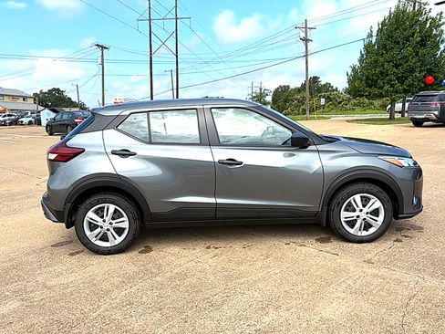 Certified 2025 Nissan Kicks Play S w/ Interior Electronics Package FWD image 4