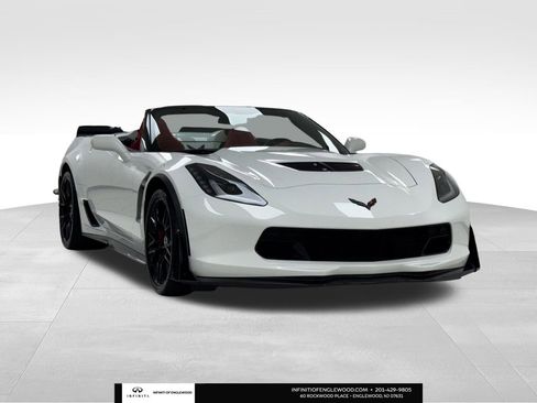 Used 2015 Chevrolet Corvette Z06 w/ 3LZ Preferred Equipment Group image 1