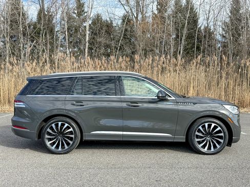 Used 2023 Lincoln Aviator Black Label Grand Touring image 7