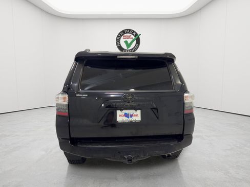 Used 2020 Toyota 4Runner SR5 Premium AWD/4WD image 4