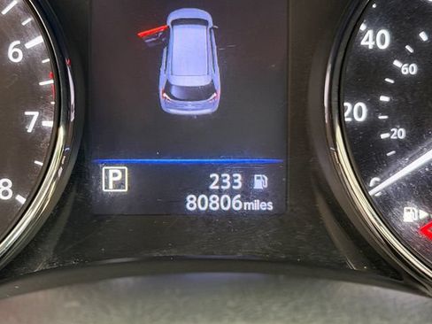 Used 2018 Nissan Rogue SV AWD/4WD image 21