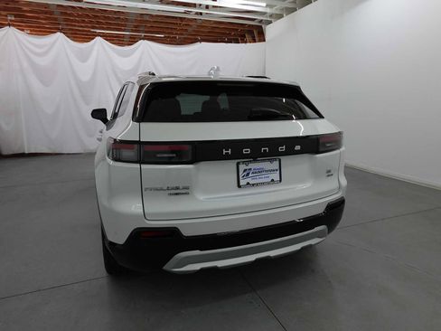 Used 2024 Honda Prologue Touring image 7