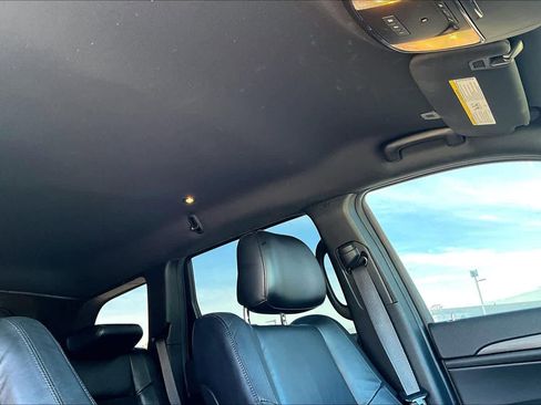 Used 2022 Jeep Grand Cherokee Laredo X RWD image 12