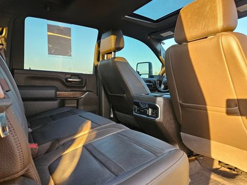 Used 2020 GMC Sierra 2500 Denali w/ Denali Ultimate Package AWD/4WD image 19