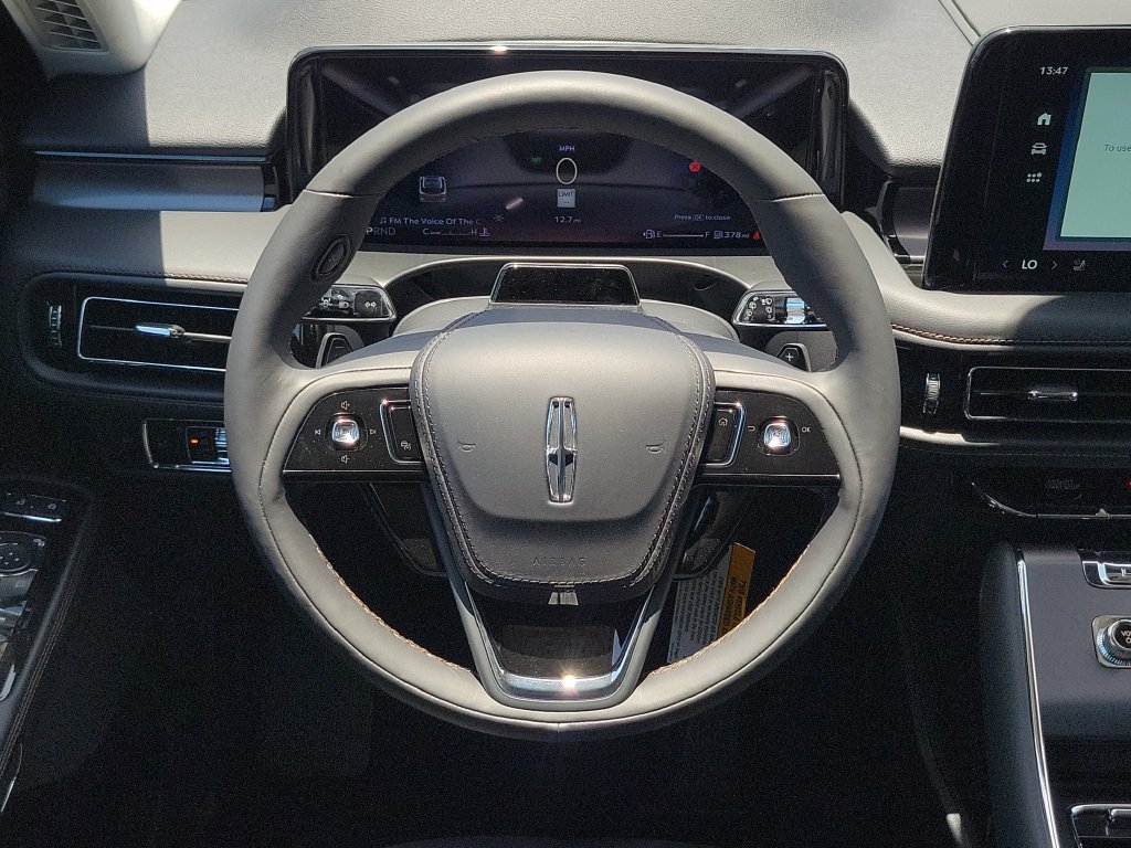 New 2026 Lincoln Aviator AWD image 11