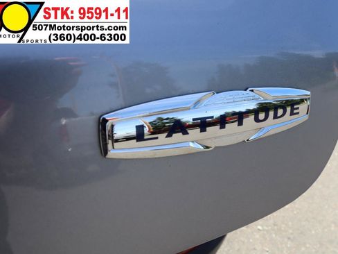 Used 2018 Jeep Compass Latitude w/ Popular Equipment Group AWD/4WD image 14