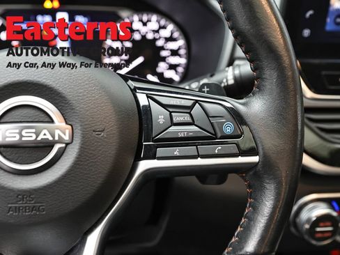 Used 2023 Nissan Altima 2.0 SR FWD image 16