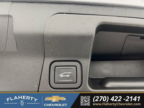 Used 2023 GMC Acadia SLE w/ Driver Convenience Package image 21