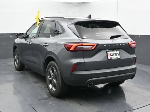 Used 2025 Ford Escape ST-Line AWD/4WD image 11