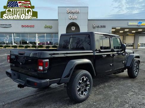 New 2026 Jeep Gladiator Sport AWD/4WD image 3
