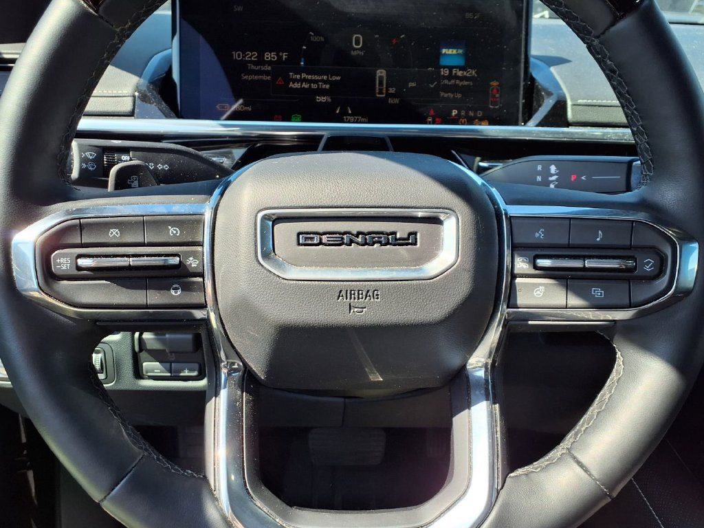 Used 2026 GMC Sierra EV Denali AWD/4WD image 8