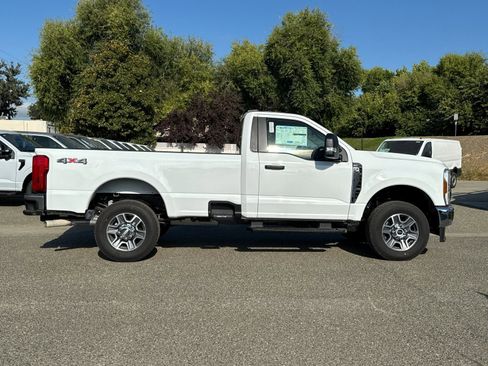 New 2025 Ford F250 XLT w/ F-250 >10K GVWR Package image 2