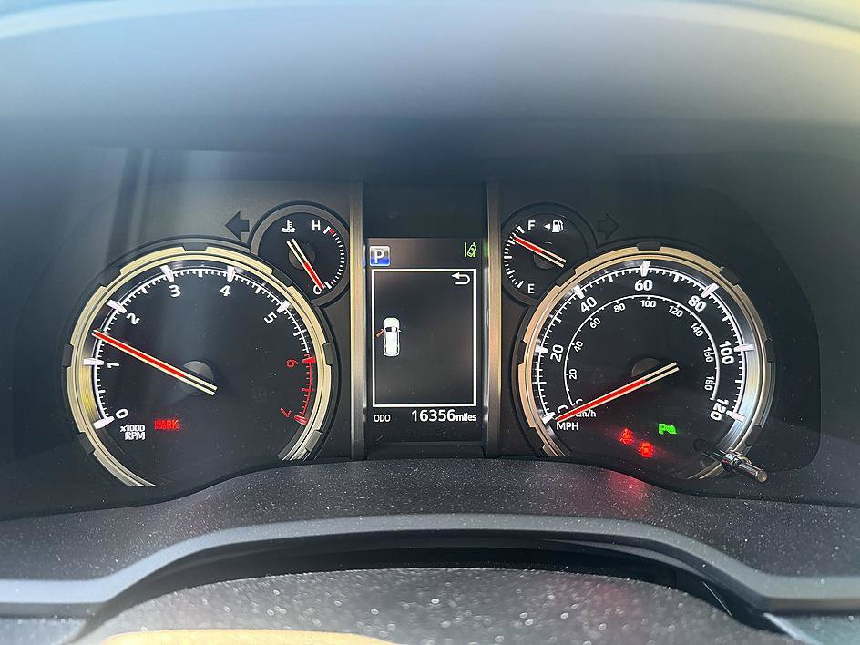 Used 2016 Toyota 4Runner Limited AWD/4WD image 12