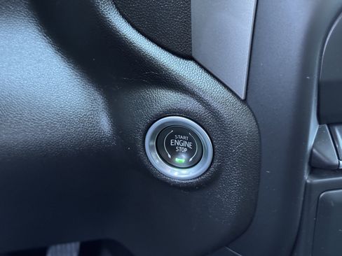 Certified 2022 Chevrolet Silverado 1500 Custom image 28