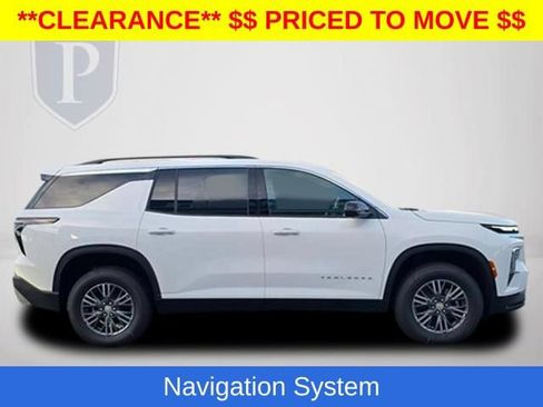 New 2026 Chevrolet Traverse LT w/ Driver Confidence Package FWD image 4