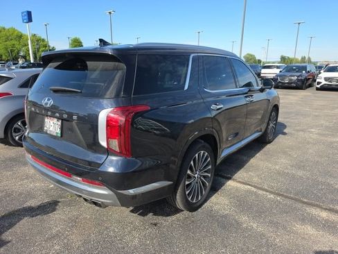 Used 2024 Hyundai Palisade Calligraphy FWD image 4