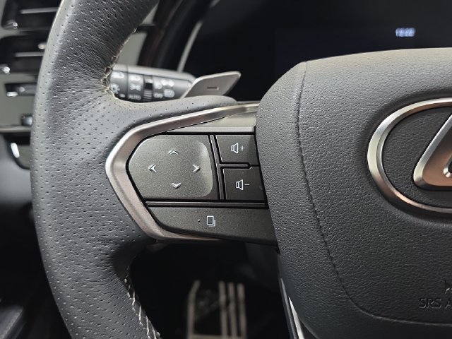 Used 2024 Lexus RX 350 F Sport w/ Technology Package AWD/4WD image 16