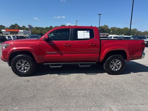Used 2019 Toyota Tacoma SR5 image 5