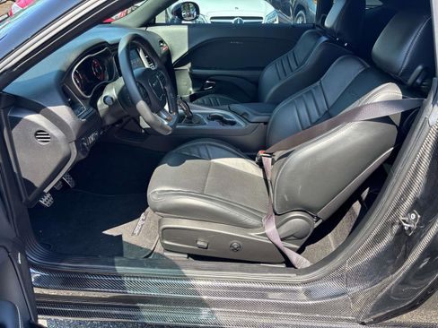Used 2023 Dodge Challenger SRT Hellcat w/ Driver Convenience Group image 11