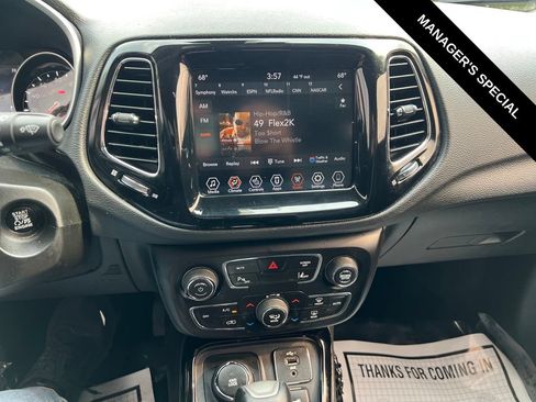 Used 2019 Jeep Compass Limited AWD/4WD image 20