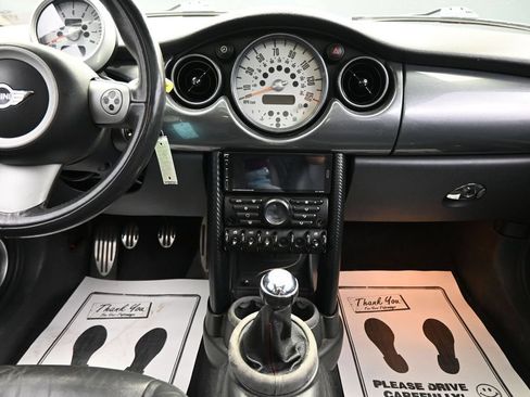 Used 2006 MINI Cooper S FWD image 16