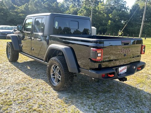 Used 2026 Jeep Gladiator Mojave AWD/4WD image 7