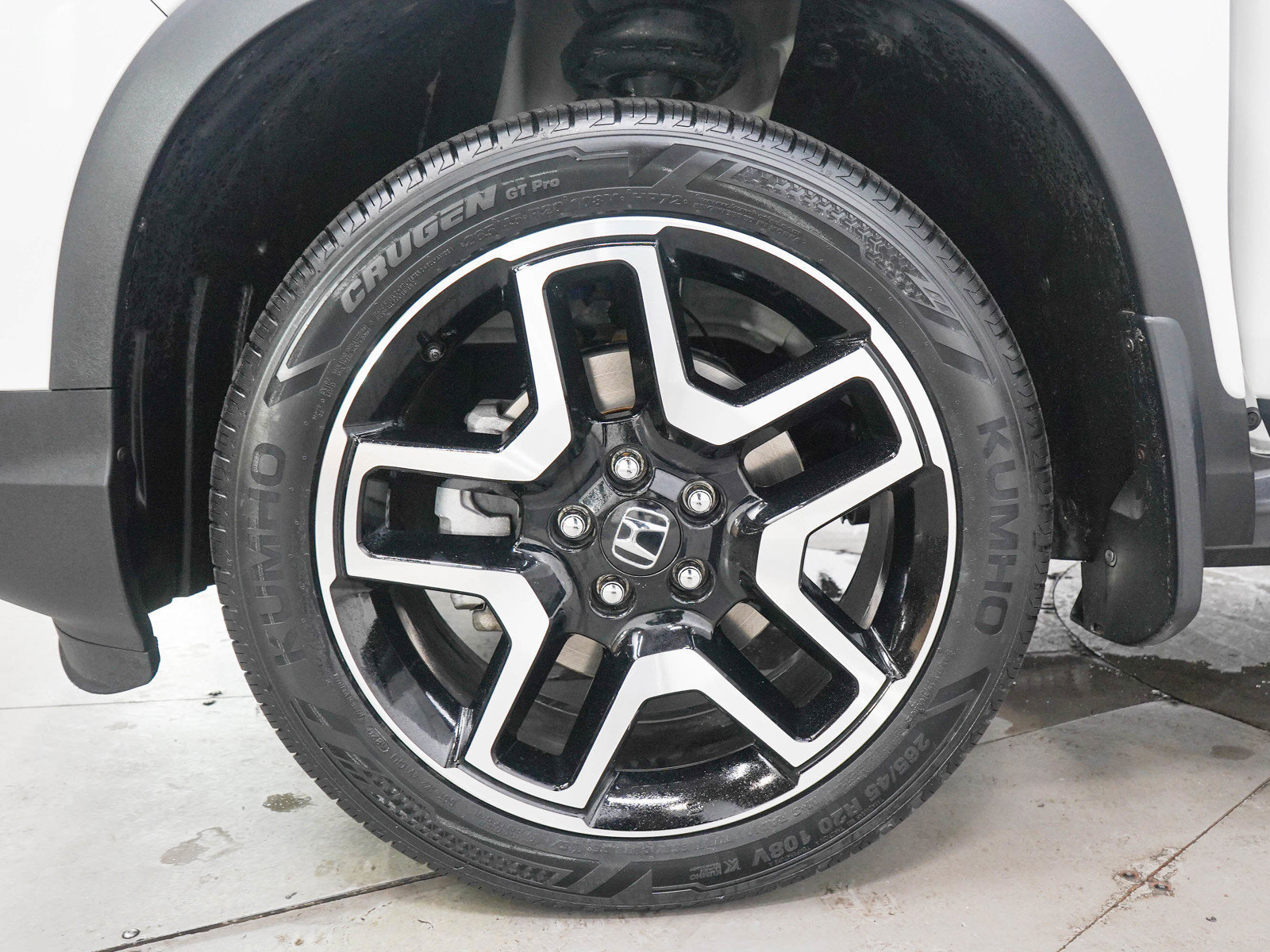 Used 2023 Honda Passport Touring image 32
