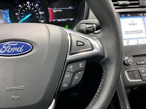 Used 2018 Ford Fusion SE w/ Equipment Group 601A image 12