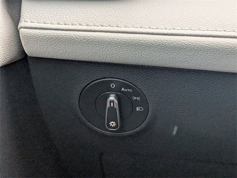 New 2026 Volkswagen Taos S image 21