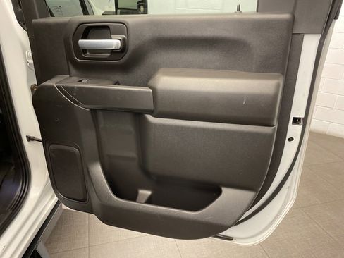 Used 2021 Chevrolet Silverado 2500 Custom w/ Custom Value Package image 27
