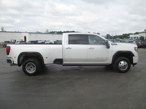 Used 2022 GMC Sierra 3500 Denali w/ Denali Ultimate Package AWD/4WD image 5