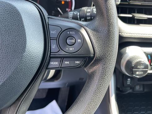 Certified 2025 Toyota RAV4 XLE AWD/4WD image 21