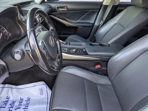Used 2017 Lexus IS 300 AWD image 15