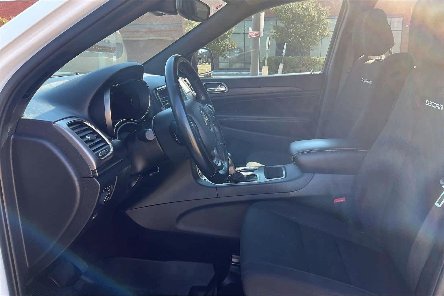 Used 2021 Jeep Grand Cherokee Freedom Edition AWD/4WD image 2