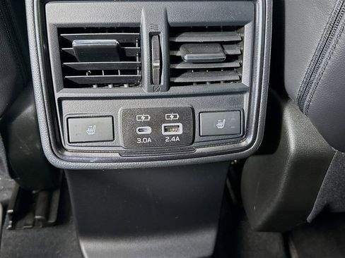 Used 2025 Subaru Forester Touring image 27