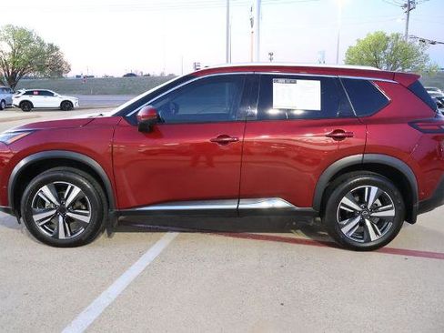 Certified 2023 Nissan Rogue SL w/ SL Premium Package image 2