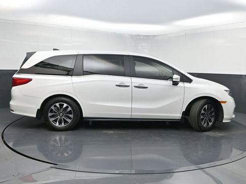 Used 2024 Honda Odyssey EX-L image 2