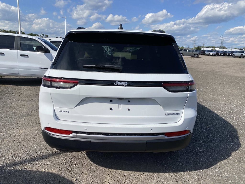New 2027 Jeep Grand Cherokee Limited AWD/4WD image 4