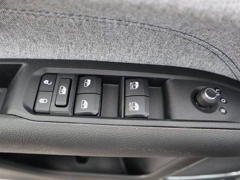 New 2026 Jeep Compass Latitude image 6