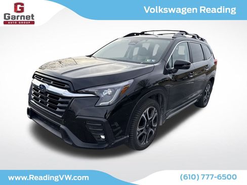 Used 2023 Subaru Ascent Limited image 1
