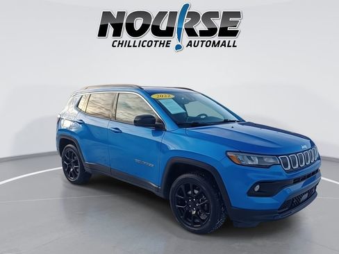 Used 2022 Jeep Compass Latitude w/ Sun and Sound Group image 2