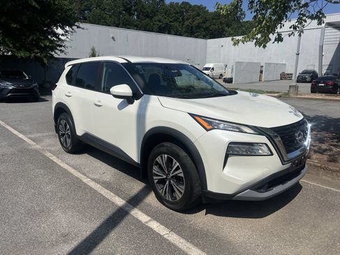Certified 2023 Nissan Rogue SV AWD/4WD image 6