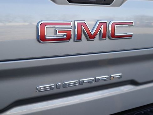 Used 2024 GMC Sierra 1500 SLT w/ SLT Premium Plus Package image 36