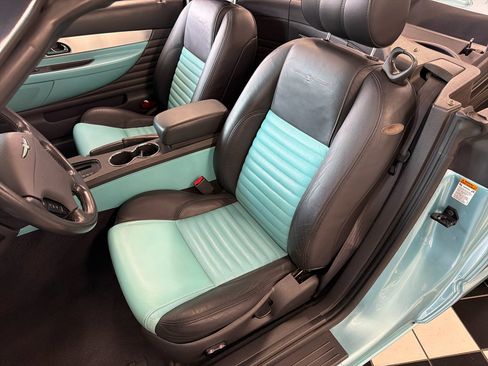 Used 2002 Ford Thunderbird Deluxe image 19