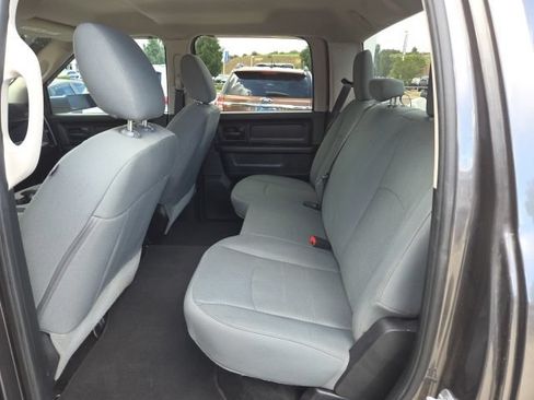 Used 2015 RAM 3500 Tradesman w/ Chrome Appearance Group RWD image 17