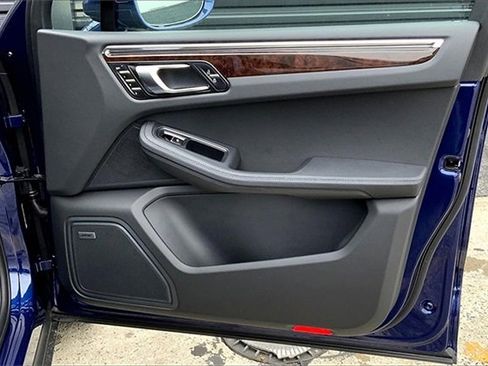 New 2025 Porsche Macan image 29